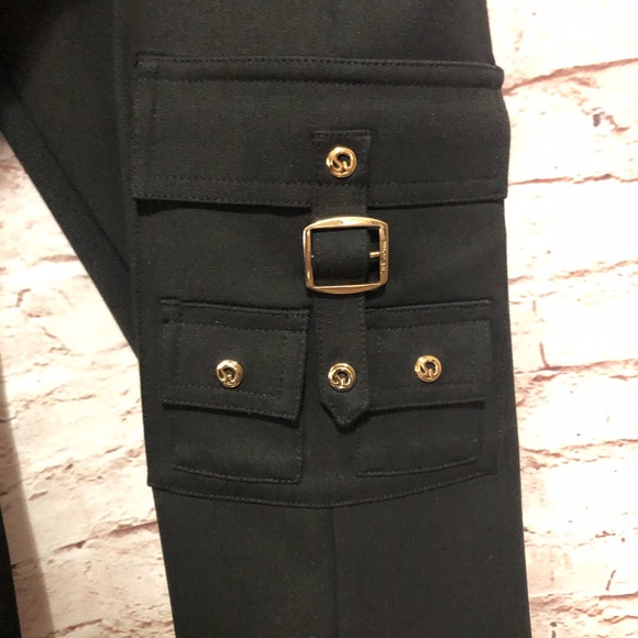 St. John Collection Size 6 Black Cargo Pants EUC - Picture 6 of 8